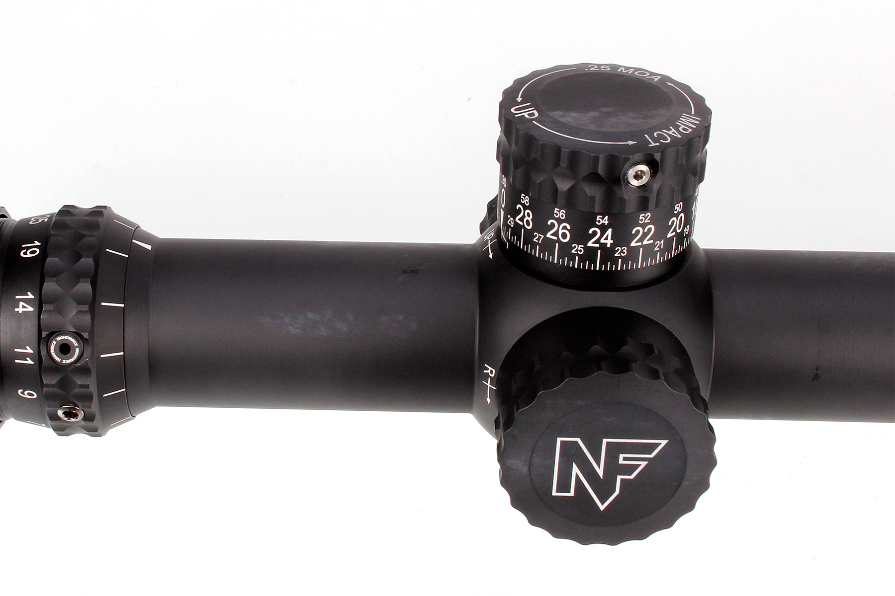 Restaffine Spot Shooter 5.6 / レスターファイン Nightforce ATACR 5-25x56 MOA-XT | Nightforce MOA-XT Rifle Scopes